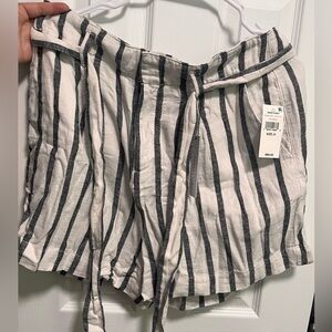 Stripped shorts